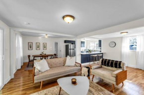Fully Renovated 4 Bed Buena Vista House Near WFU